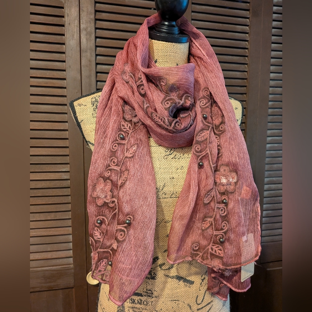 Embroidered Pink Scarf From Ireland - Picture 9 of 12